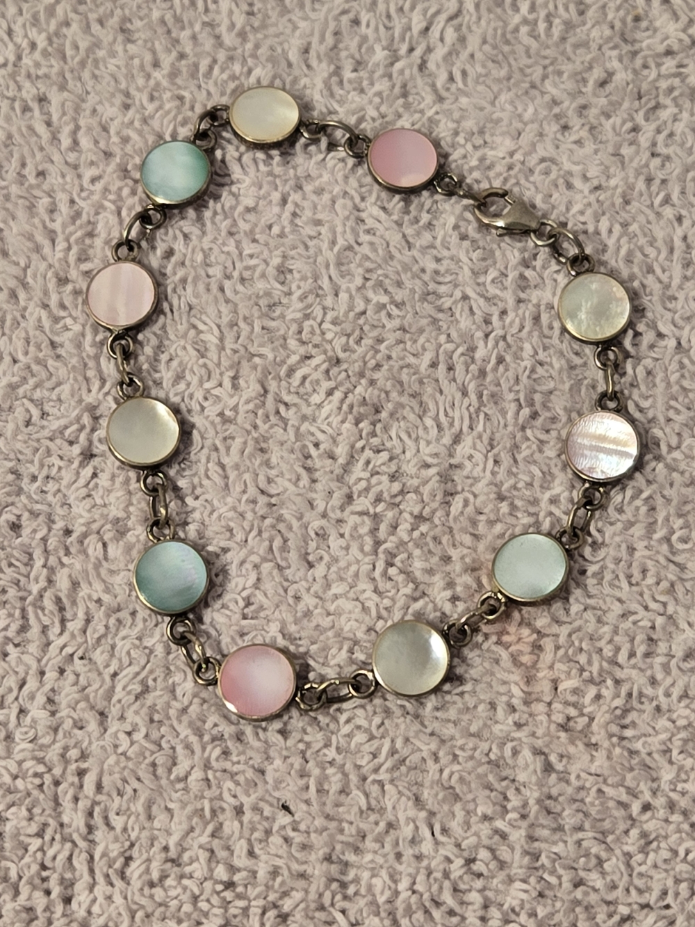 Costume Jewelery Pastel Disc Bracelet